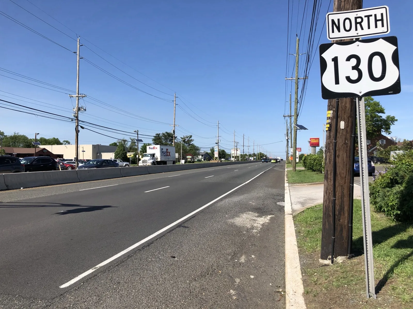 Route 130 northbound in Willingboro, with a Route 130 sign beside the road